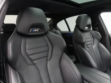 BMW M5 Competition 780PS 850NM 330km h Laser 360