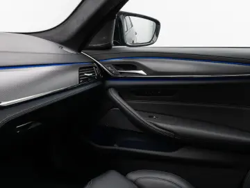 BMW M5 Competition xD 360 HUD DAB ACC Komfort 20Zoll