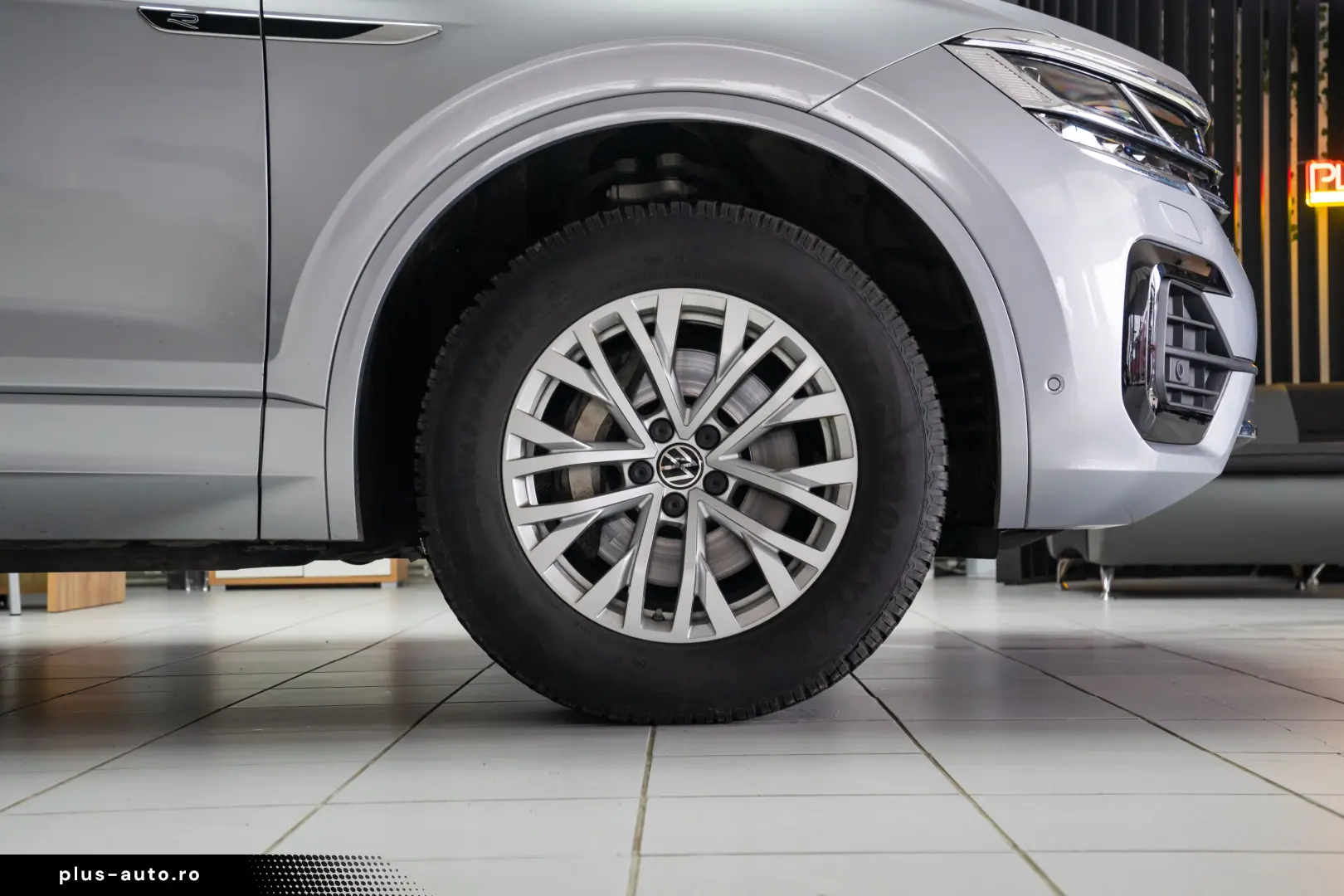 Touareg R-line 4Motion Pano Matrix