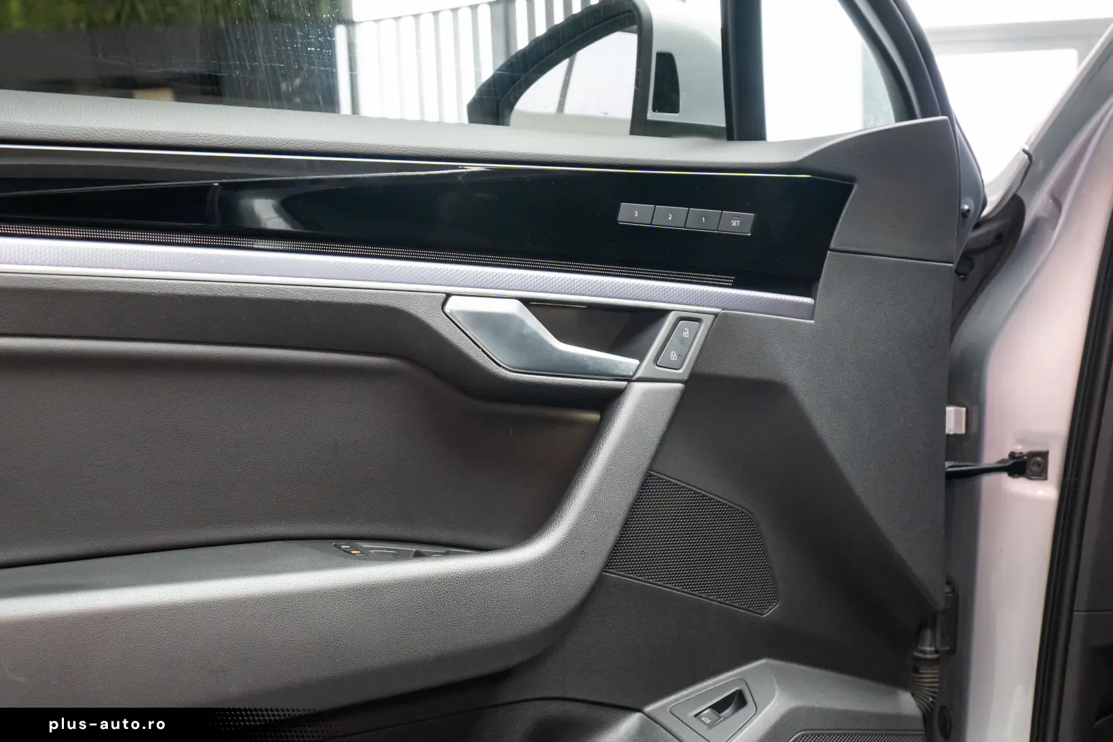 Touareg R-line 4Motion Pano Matrix