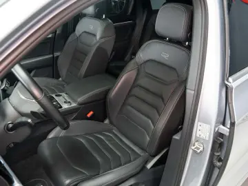 Touareg R-line 4Motion Pano Matrix