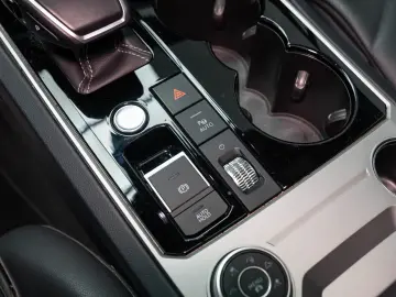 Touareg R-line 4Motion Pano Matrix