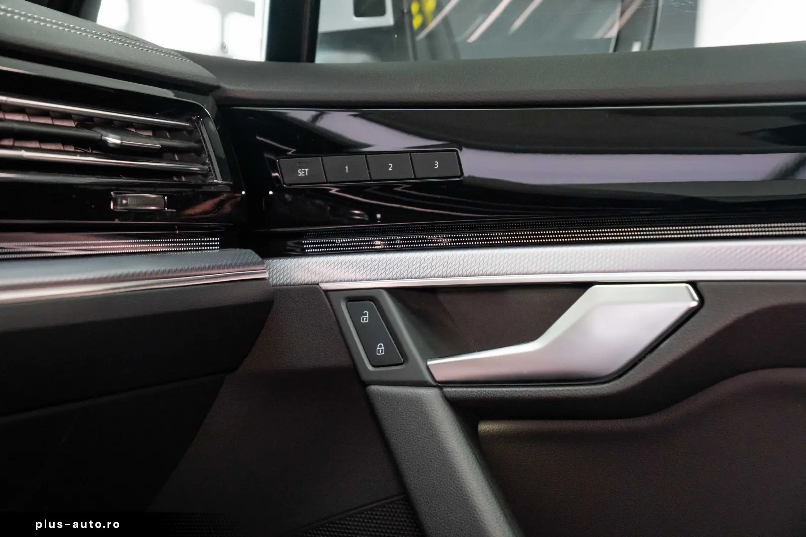 Touareg R-line 4Motion Pano Matrix