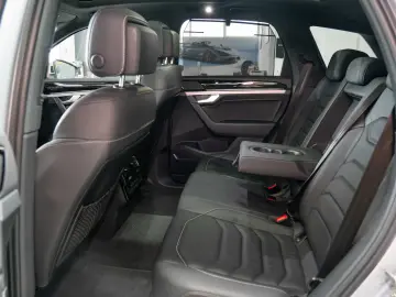 Touareg R-line 4Motion Pano Matrix