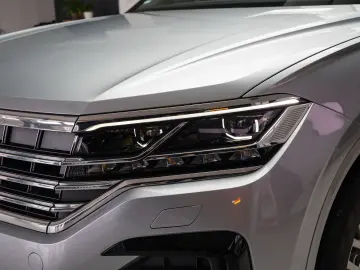 Touareg R-line 4Motion Pano Matrix