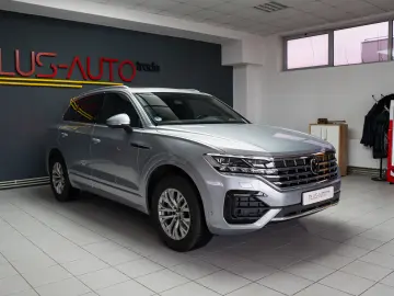 Touareg R-line 4Motion Pano Matrix