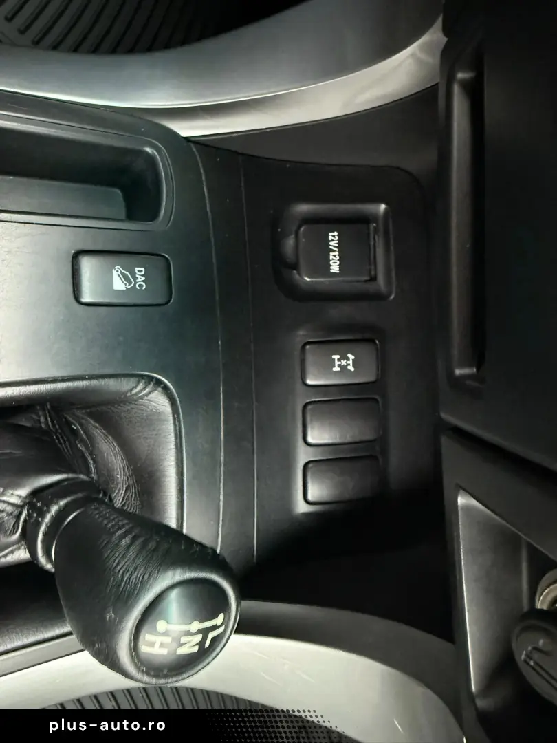 Toyota Land Cruiser J12