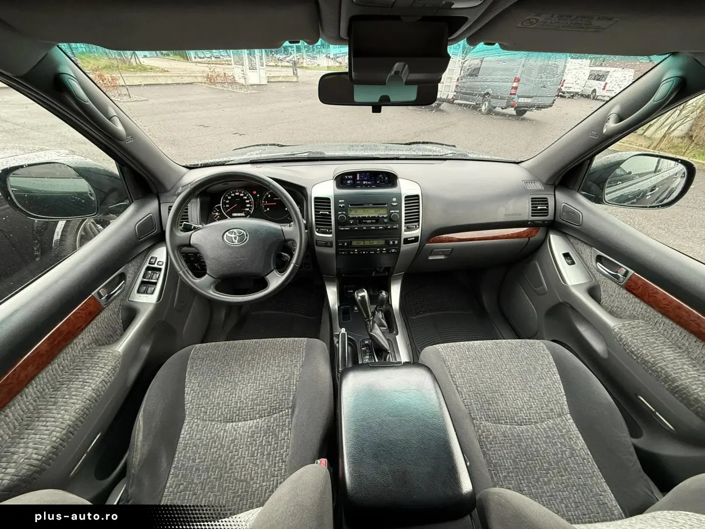 Toyota Land Cruiser J12