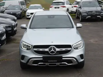 MERCEDES-BENZ GLC 200 Coupe 4M LED NAV KAM ARTICO 19Z
