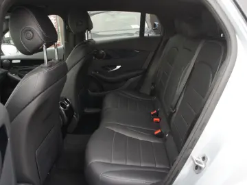 MERCEDES-BENZ GLC 200 Coupe 4M LED NAV KAM ARTICO 19Z