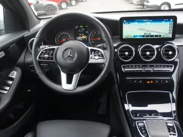 MERCEDES-BENZ GLC 200 Coupe 4M LED NAV KAM ARTICO 19Z