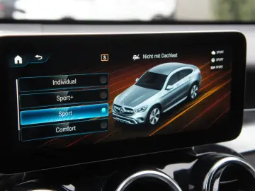 MERCEDES-BENZ GLC 200 Coupe 4M LED NAV KAM ARTICO 19Z