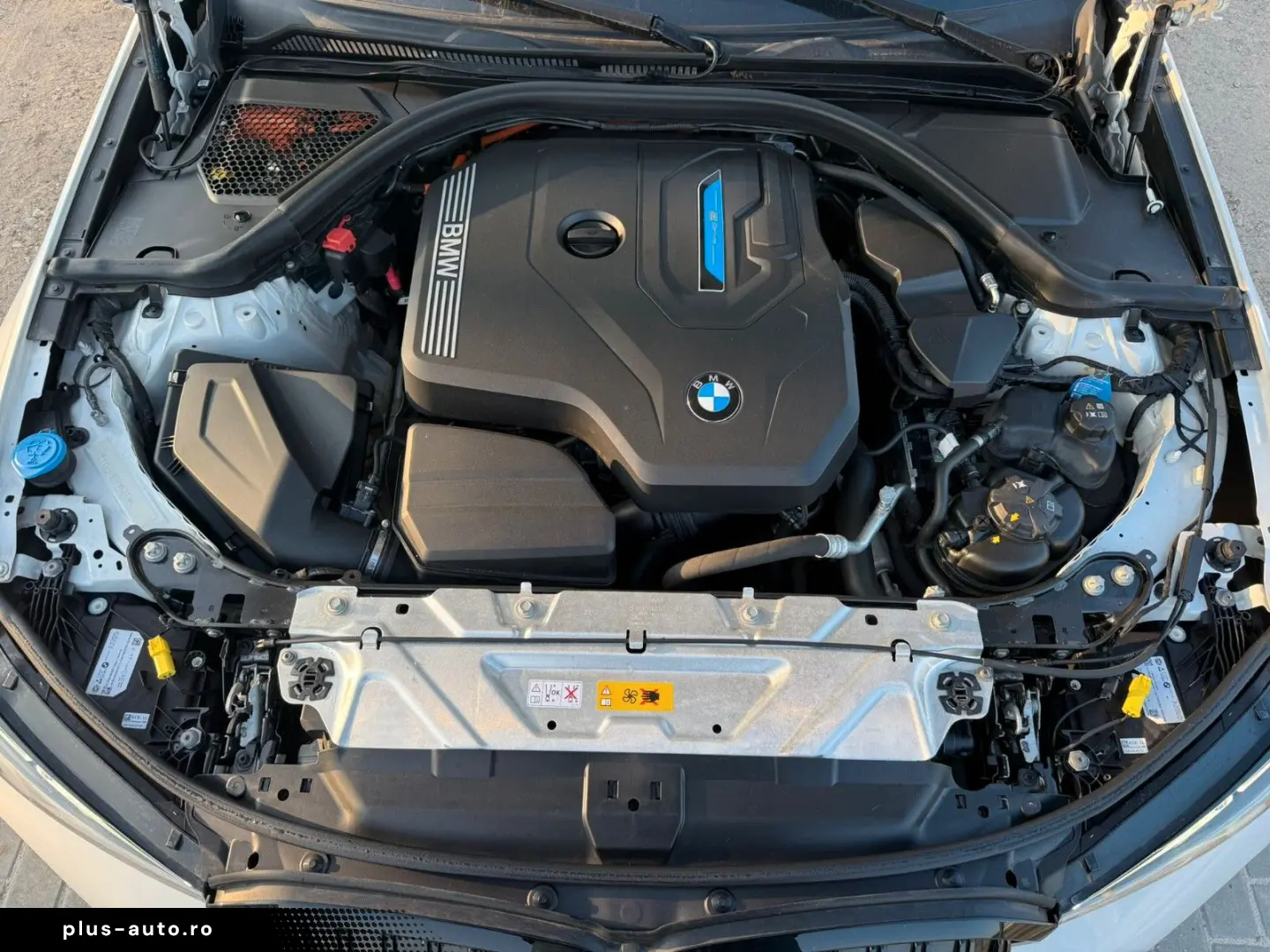 BMW 320e M Sport Navi APP Plug-in-Hybrid