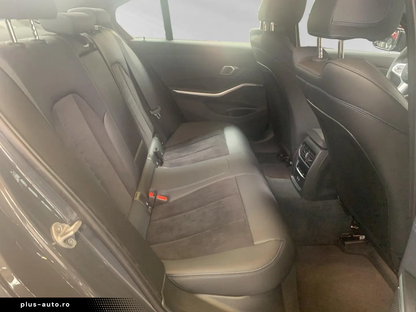 BMW 320d xDrive Lr. 405 - br. o.Anz. 48Mon 5`Km p.A.