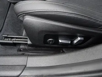 BMW 320d Aut. DA PA GSD LC Prof Memory Shadowline