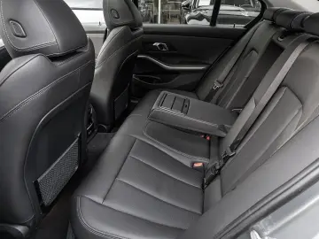 BMW 320d Aut. DA PA GSD LC Prof Memory Shadowline