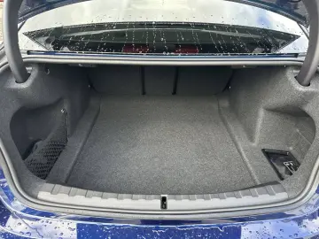 BMW 318i Limousine M Sportpaket DAB Komfortzg. Shz