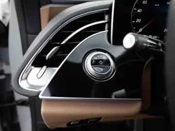 MERCEDES-BENZ E 200 AMG-Sport Pano Burm Super Night &hellip;