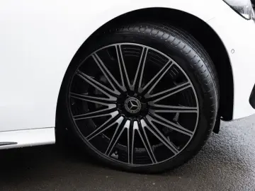 MERCEDES-BENZ E 200 AMG-Sport Super Pano Burm Night &hellip;