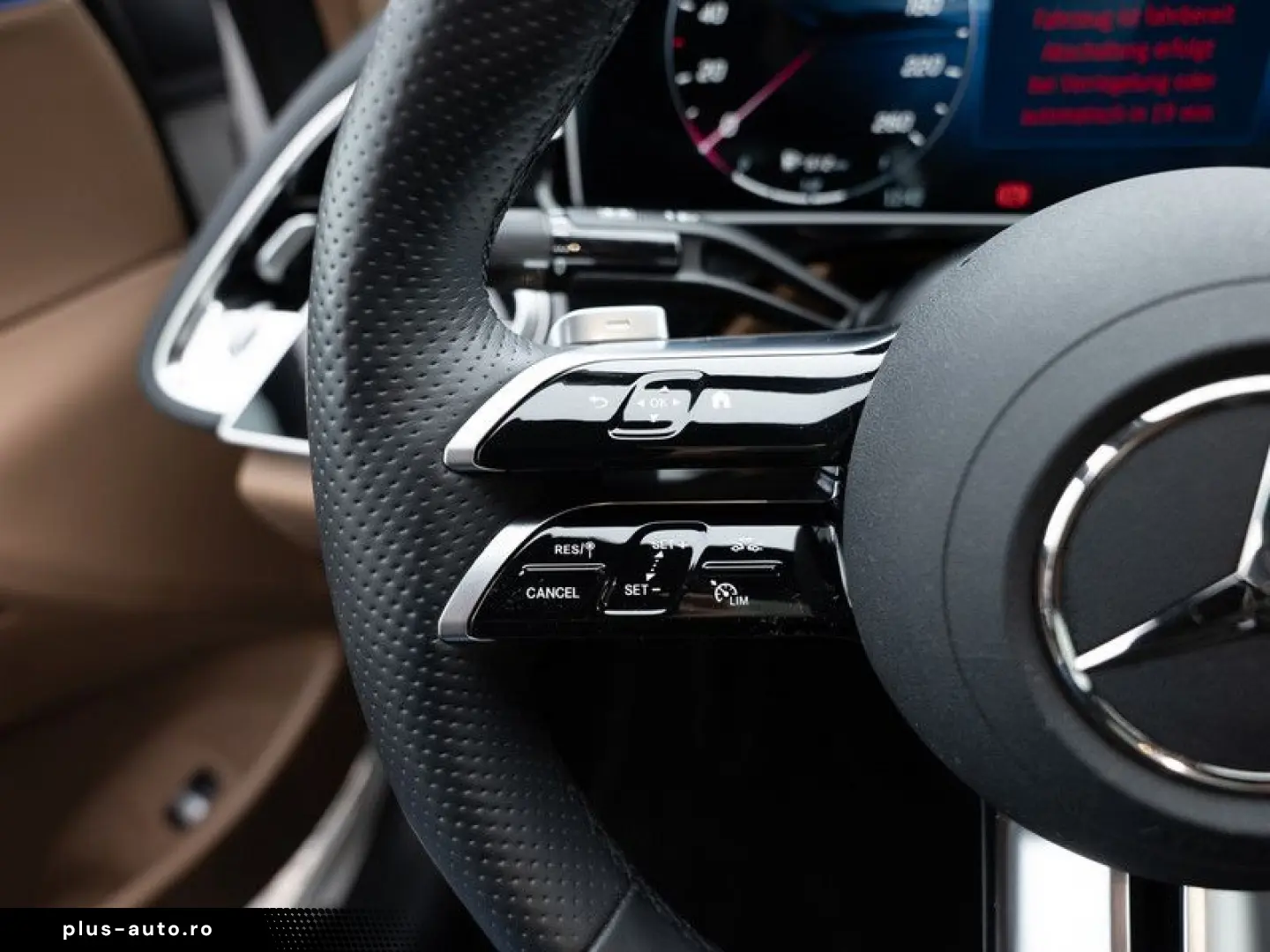 MERCEDES-BENZ E 200 AMG-Sport Super Pano Burm Night &hellip;