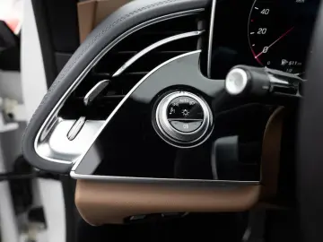 MERCEDES-BENZ E 200 AMG-Sport Super Pano Burm Night &hellip;