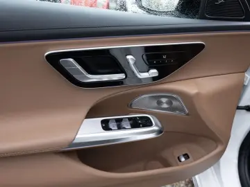 MERCEDES-BENZ E 200 AMG-Sport Super Pano Burm Night &hellip;