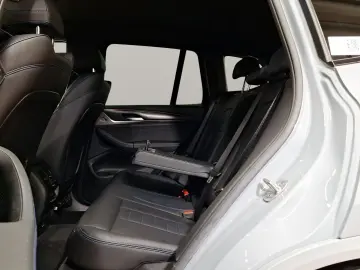 BMW X3 xDrive30i M Sport AHK LiveCockpitProf Laser