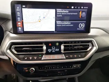 BMW X3 xDrive30i M Sport AHK LiveCockpitProf Laser