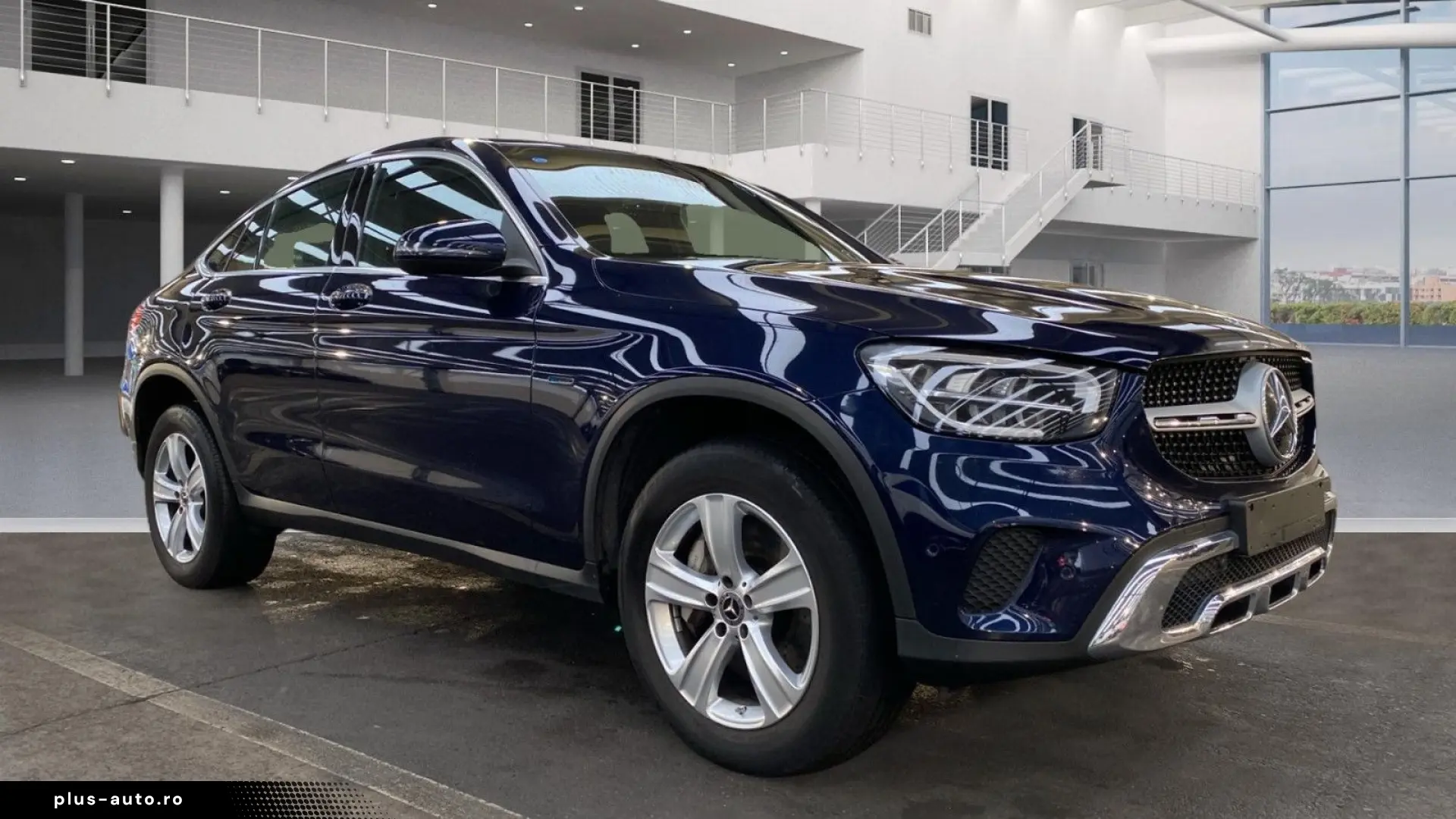 MERCEDES-BENZ GLC 300 e Coupe Kamera LED Leder DAB Distro