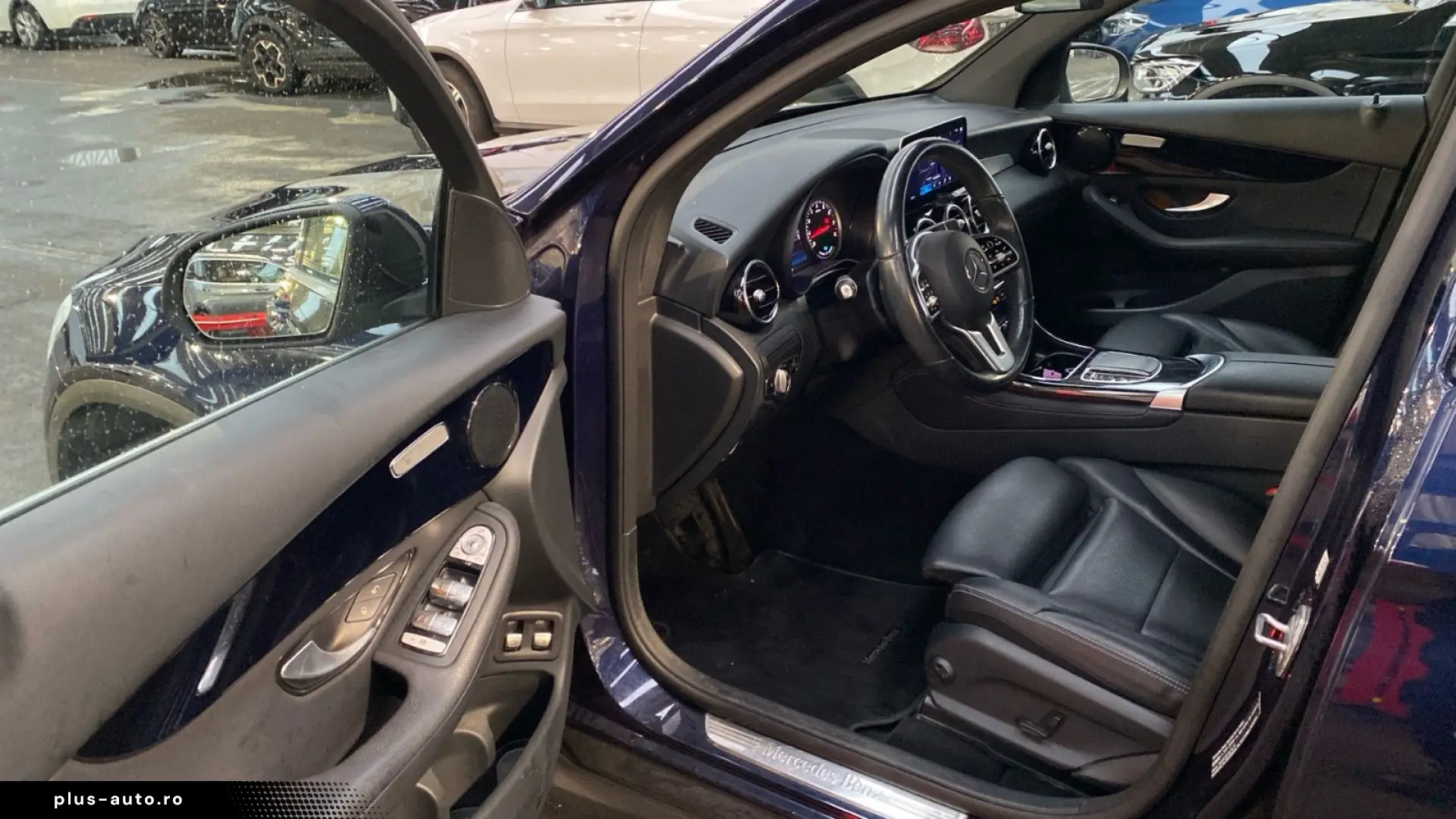 MERCEDES-BENZ GLC 300 e Coupe Kamera LED Leder DAB Distro