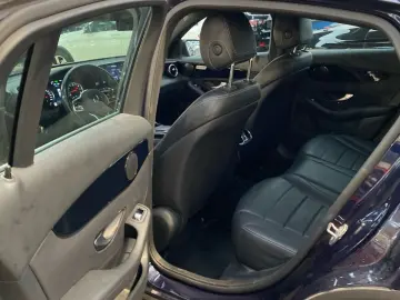 MERCEDES-BENZ GLC 300 e Coupe Kamera LED Leder DAB Distro