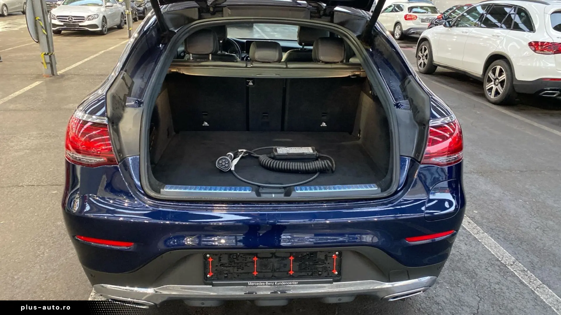 MERCEDES-BENZ GLC 300 e Coupe Kamera LED Leder DAB Distro