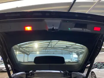 MERCEDES-BENZ GLC 300 e Coupe Kamera LED Leder DAB Distro