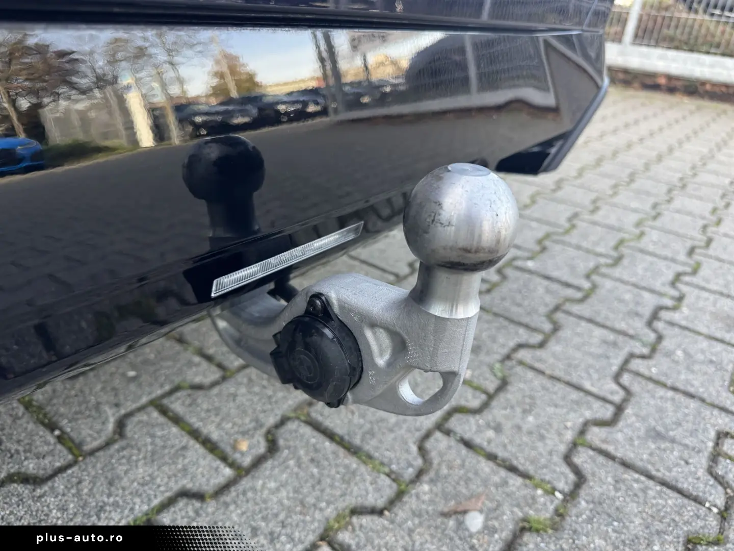 BMW 520i M Sport PANO AHK DA  h&k Sitzklima 2 99%