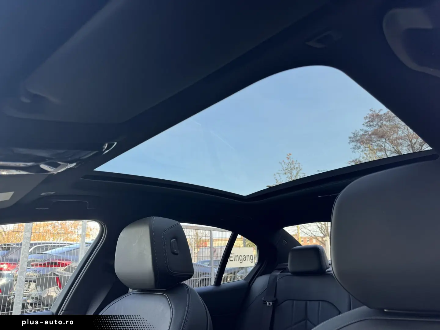 BMW 520i M Sport PANO AHK DA  h&k Sitzklima 2 99%