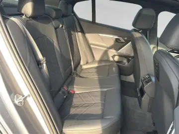 BMW 520i M Sport AHK Pano H K Sitzbelüft.