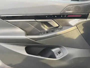 BMW 520i M Sport AHK Pano H K Sitzbelüft.