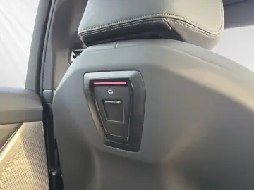 BMW 520i M Sport AHK Pano H K Sitzbelüft.