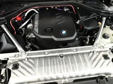 BMW X3 20d xDrive M Sport Pano Navi ACC Kam 20  AHK