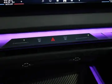 BMW X3 20d xDrive M Sport Pano Navi ACC Kam 20  AHK