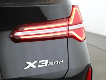 BMW X3 20d xDrive M Sport Pano Navi ACC Kam 20  AHK