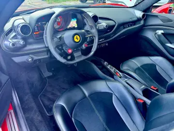 FERRARI F8 TRIBUTO DCT  KERAMIK LIFT CARBON PPF DISPLAY