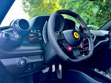 FERRARI F8 TRIBUTO DCT  KERAMIK LIFT CARBON PPF DISPLAY