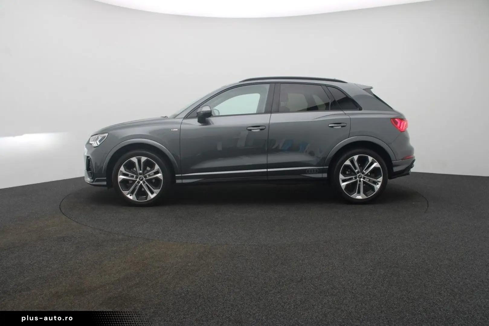 AUDI Q3 35 TFSI S line LED Navi ACC AHK
