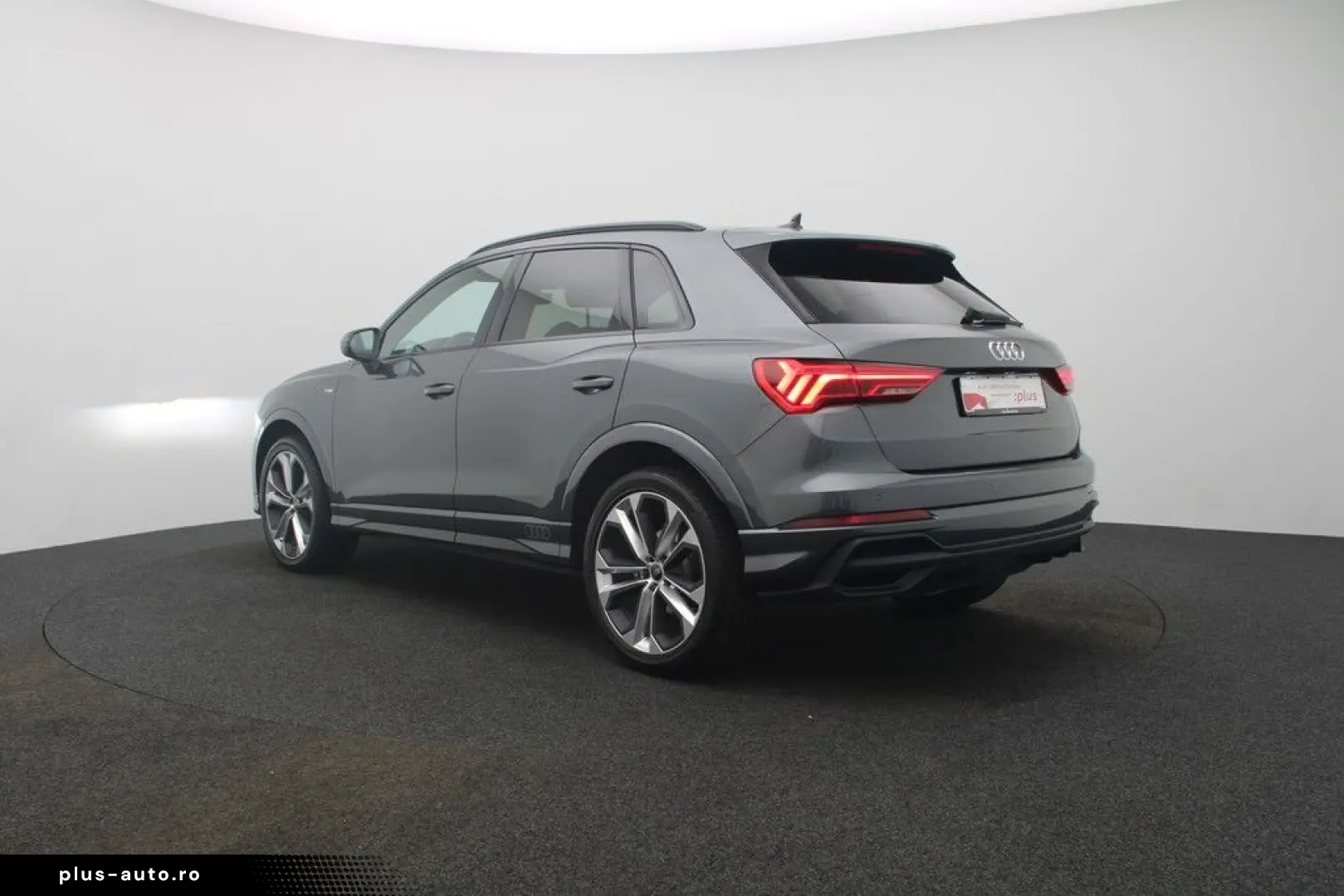 AUDI Q3 35 TFSI S line LED Navi ACC AHK