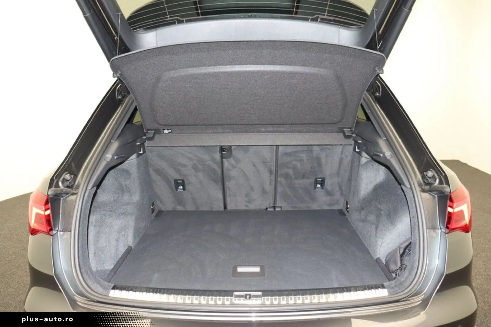 AUDI Q3 35 TFSI S line LED Navi ACC AHK