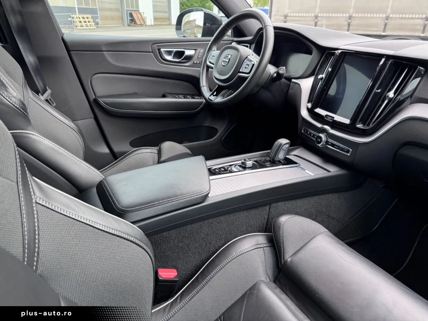 VOLVO XC60 B5 R-Design - 360-CAM   BLIS   NAVI   F-LED