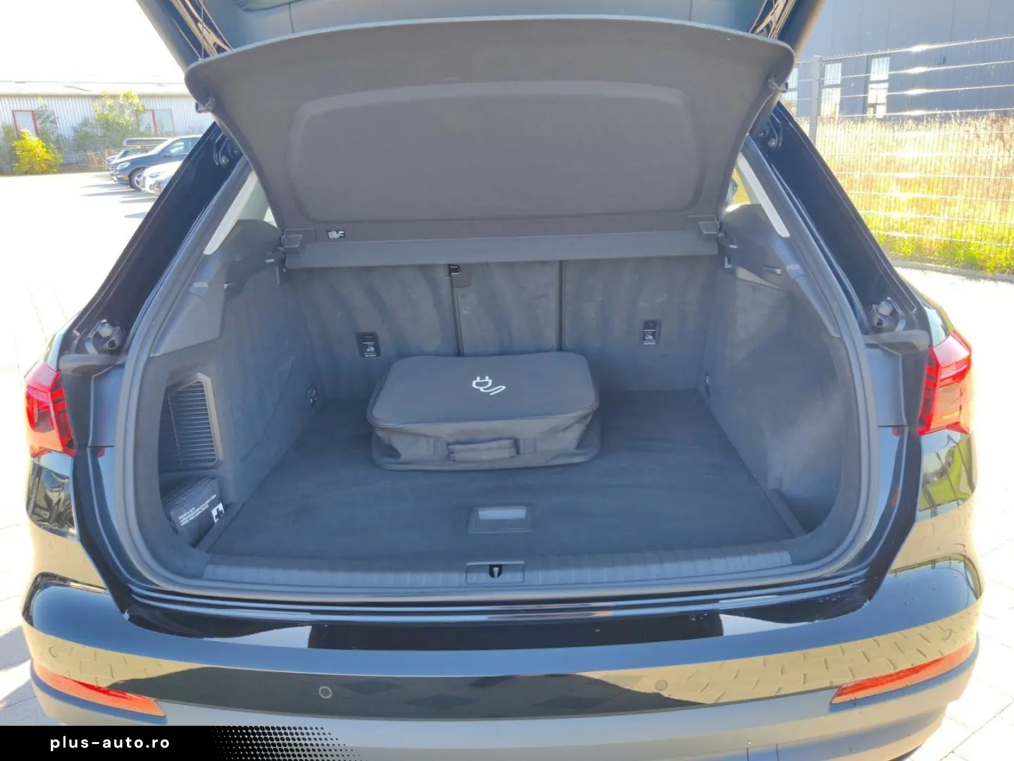 AUDI Q3 45 TFSI e S-Tronic  Matrix  AHK  ACC  RFK  Na