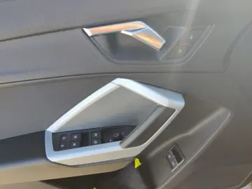 AUDI Q3 45 TFSI e S-Tronic  Matrix  AHK  ACC  RFK  Na