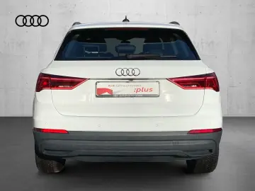 AUDI Q3 45 TFSIe  LED Navi RFK Connect